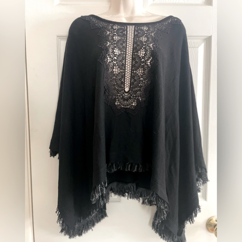 Ella‎ Moss Black Whimsigoth Poncho with Fringe